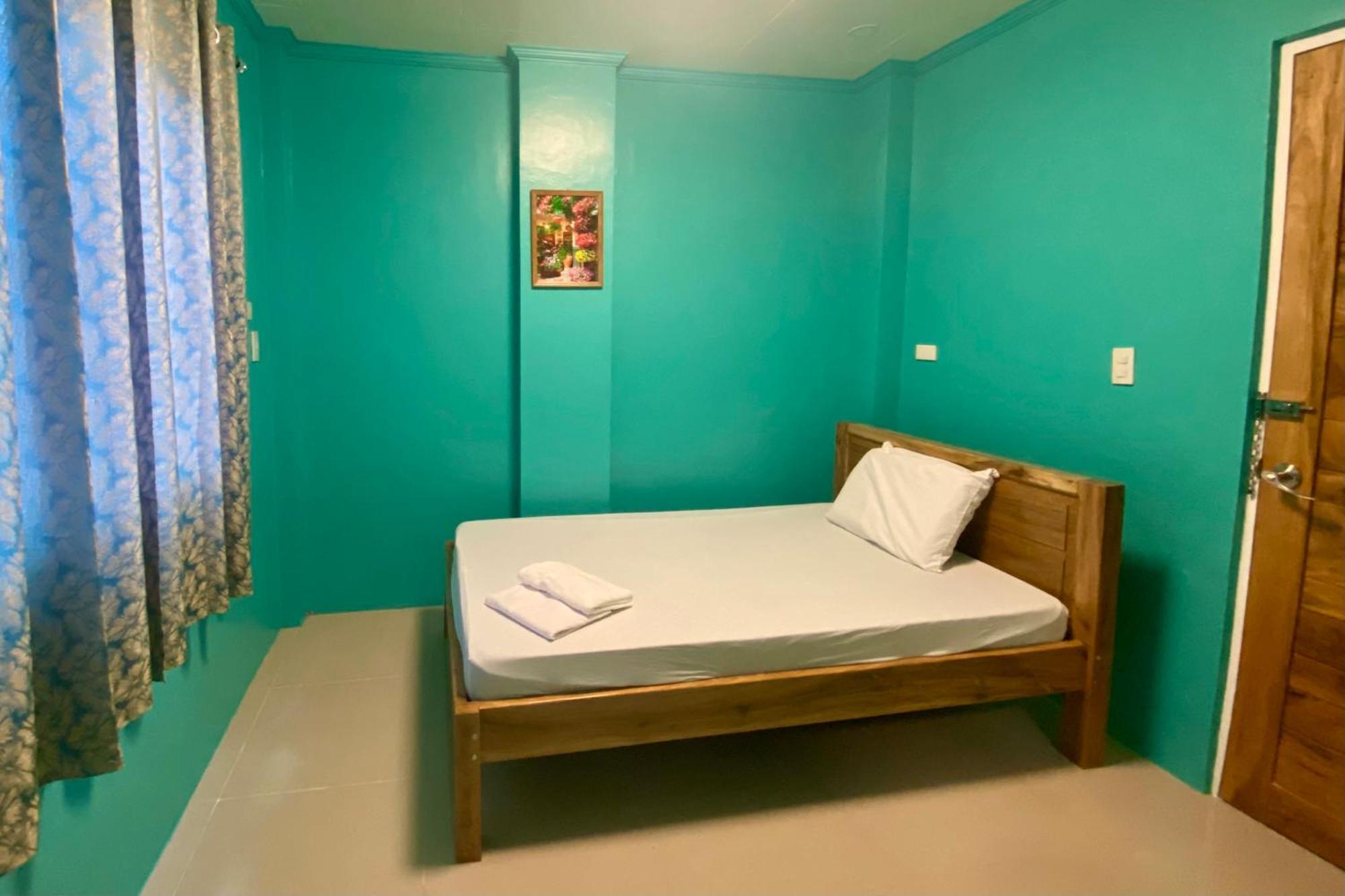 Drossgold Pension House Tubigon Zimmer foto